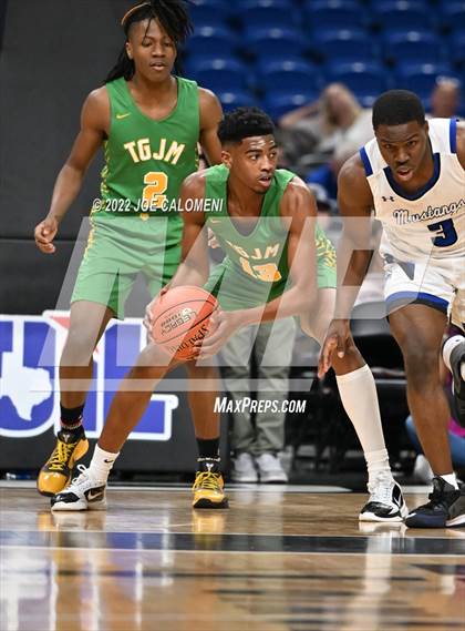 Thumbnail 3 in City View vs Madison (UIL 3A State Semifinal) photogallery.