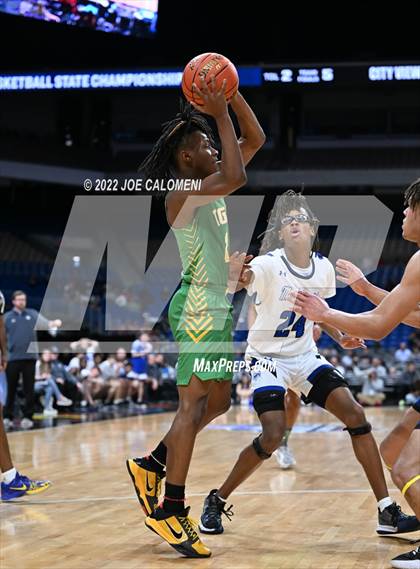 Thumbnail 2 in City View vs Madison (UIL 3A State Semifinal) photogallery.