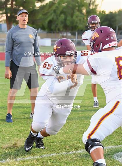 Thumbnail 2 in Salpointe Catholic @ Cactus photogallery.