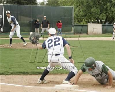 Thumbnail 2 in Head-Royce @ Berean Christian photogallery.