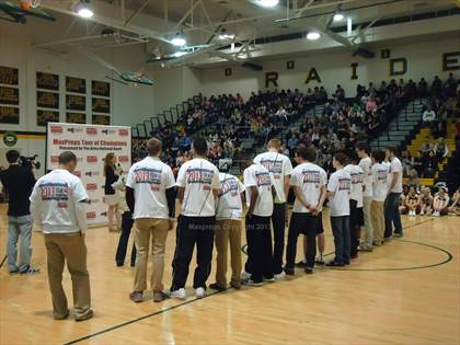 Thumbnail 2 in Shawnee Mission South TOC Ceremony photogallery.