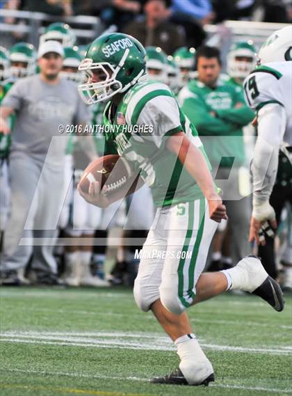 Thumbnail 2 in Seaford vs. Carle Place (Section 8 Conference IV Final) photogallery.