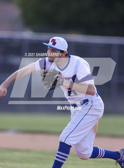 Thumbnail 3 in Frankfort @ Western Boone photogallery.
