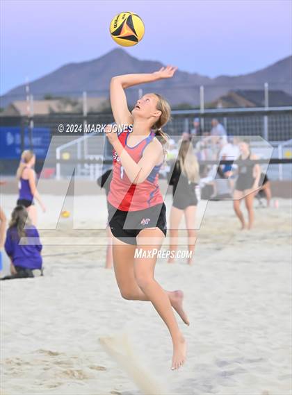 Thumbnail 1 in Casteel vs.  Mountain View, Mesa (AIA DI Pairs Round 1 Playoff) photogallery.