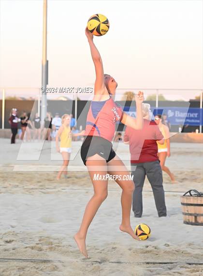 Thumbnail 1 in Casteel vs.  Mountain View, Mesa (AIA DI Pairs Round 1 Playoff) photogallery.