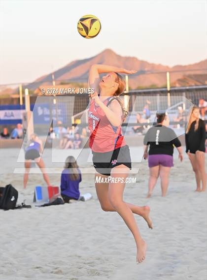 Thumbnail 2 in Casteel vs.  Mountain View, Mesa (AIA DI Pairs Round 1 Playoff) photogallery.