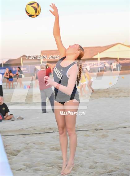 Thumbnail 1 in Casteel vs.  Mountain View, Mesa (AIA DI Pairs Round 1 Playoff) photogallery.