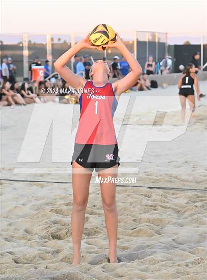 Thumbnail 2 in Casteel vs.  Mountain View, Mesa (AIA DI Pairs Round 1 Playoff) photogallery.