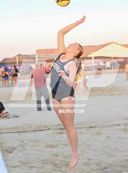 Thumbnail 3 in Casteel vs.  Mountain View, Mesa (AIA DI Pairs Round 1 Playoff) photogallery.