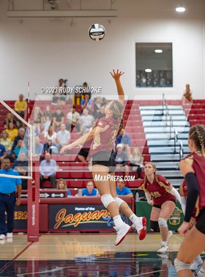 Thumbnail 3 in Mission Hills vs. San Pasqual (CIF SDS Division 3 Finals) photogallery.