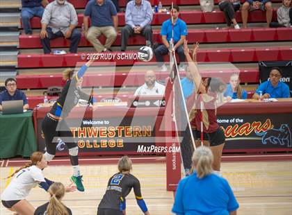Thumbnail 2 in Mission Hills vs. San Pasqual (CIF SDS Division 3 Finals) photogallery.