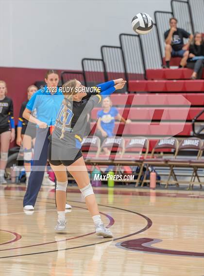 Thumbnail 1 in Mission Hills vs. San Pasqual (CIF SDS Division 3 Finals) photogallery.