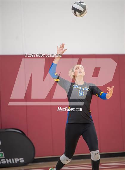 Thumbnail 1 in Mission Hills vs. San Pasqual (CIF SDS Division 3 Finals) photogallery.