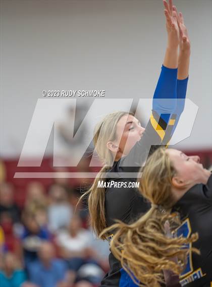 Thumbnail 1 in Mission Hills vs. San Pasqual (CIF SDS Division 3 Finals) photogallery.