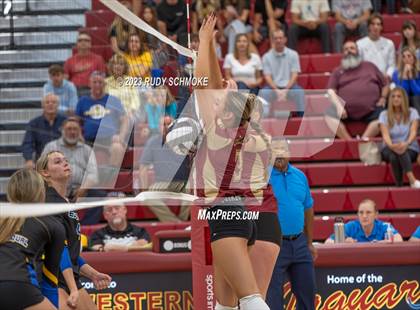 Thumbnail 1 in Mission Hills vs. San Pasqual (CIF SDS Division 3 Finals) photogallery.