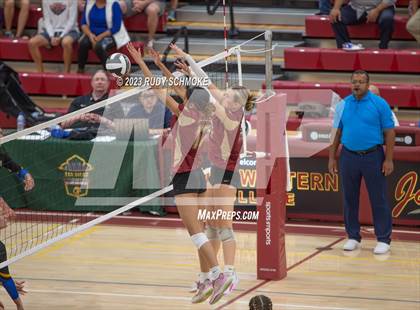 Thumbnail 2 in Mission Hills vs. San Pasqual (CIF SDS Division 3 Finals) photogallery.