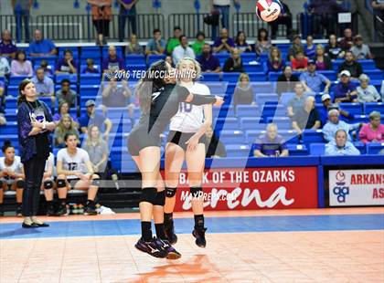 Thumbnail 3 in Har-Ber vs Fayetteville (AHSAA 7A Final) photogallery.
