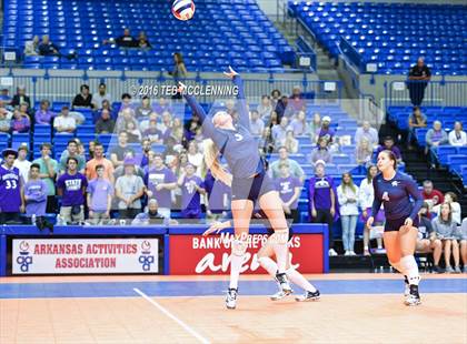 Thumbnail 2 in Har-Ber vs Fayetteville (AHSAA 7A Final) photogallery.