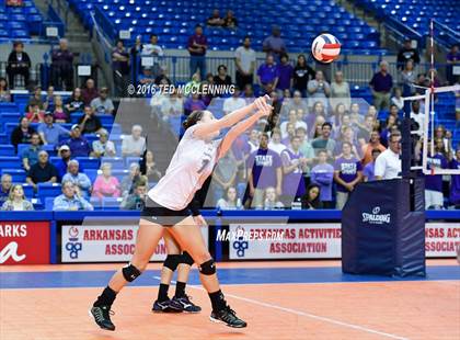 Thumbnail 2 in Har-Ber vs Fayetteville (AHSAA 7A Final) photogallery.