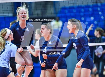 Thumbnail 1 in Har-Ber vs Fayetteville (AHSAA 7A Final) photogallery.
