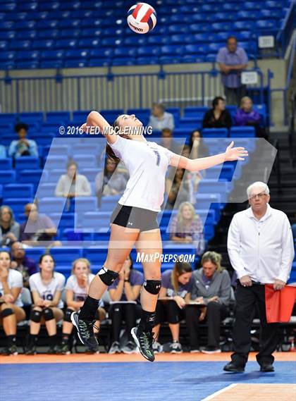 Thumbnail 3 in Har-Ber vs Fayetteville (AHSAA 7A Final) photogallery.