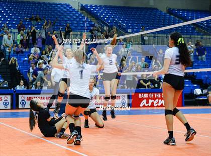 Thumbnail 3 in Har-Ber vs Fayetteville (AHSAA 7A Final) photogallery.