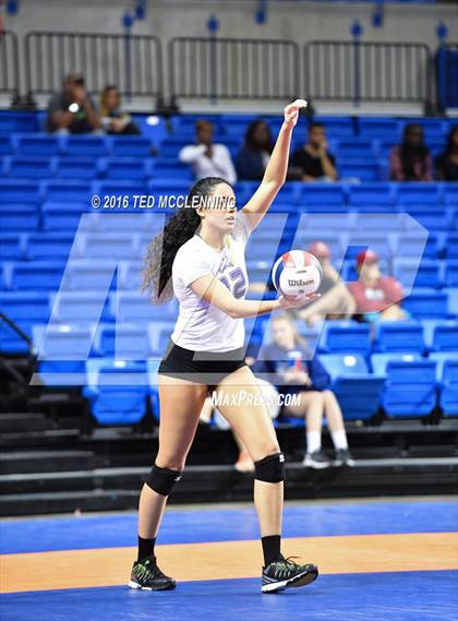 Thumbnail 3 in Har-Ber vs Fayetteville (AHSAA 7A Final) photogallery.
