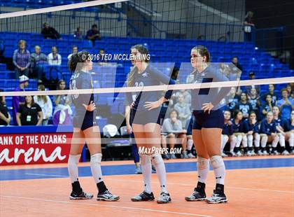 Thumbnail 3 in Har-Ber vs Fayetteville (AHSAA 7A Final) photogallery.