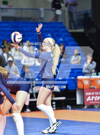 Thumbnail 2 in Har-Ber vs Fayetteville (AHSAA 7A Final) photogallery.