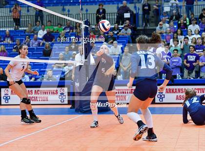 Thumbnail 1 in Har-Ber vs Fayetteville (AHSAA 7A Final) photogallery.