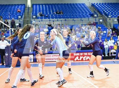 Thumbnail 3 in Har-Ber vs Fayetteville (AHSAA 7A Final) photogallery.