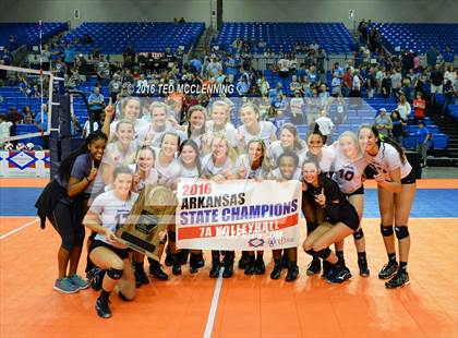 Thumbnail 2 in Har-Ber vs Fayetteville (AHSAA 7A Final) photogallery.