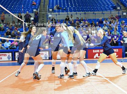 Thumbnail 2 in Har-Ber vs Fayetteville (AHSAA 7A Final) photogallery.