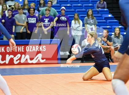 Thumbnail 2 in Har-Ber vs Fayetteville (AHSAA 7A Final) photogallery.