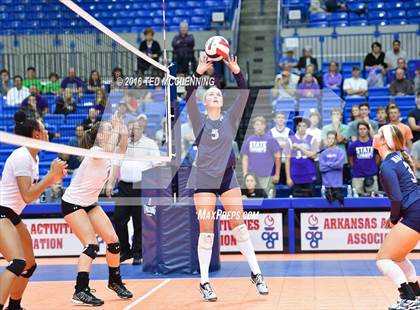 Thumbnail 1 in Har-Ber vs Fayetteville (AHSAA 7A Final) photogallery.