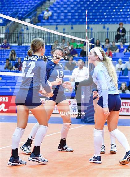 Thumbnail 1 in Har-Ber vs Fayetteville (AHSAA 7A Final) photogallery.