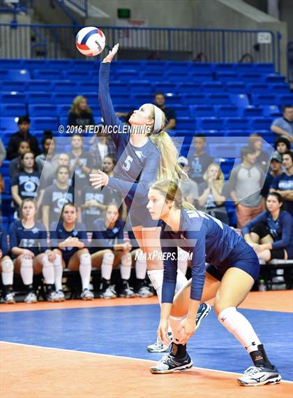 Thumbnail 3 in Har-Ber vs Fayetteville (AHSAA 7A Final) photogallery.