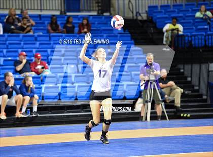 Thumbnail 2 in Har-Ber vs Fayetteville (AHSAA 7A Final) photogallery.