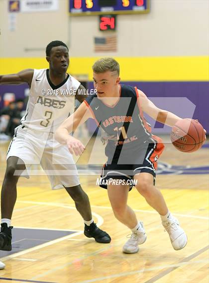 Thumbnail 1 in Eastside Catholic vs. Lincoln (WIAA 3A Regional) photogallery.