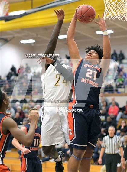 Thumbnail 3 in Eastside Catholic vs. Lincoln (WIAA 3A Regional) photogallery.