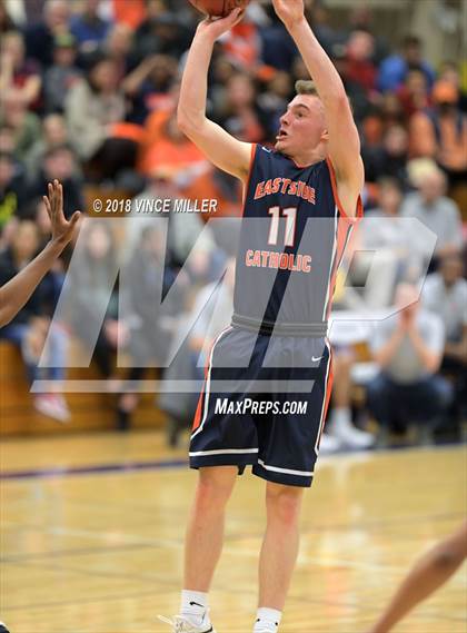 Thumbnail 1 in Eastside Catholic vs. Lincoln (WIAA 3A Regional) photogallery.