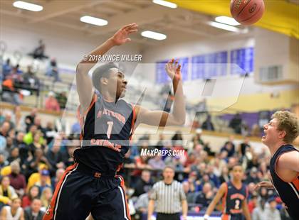 Thumbnail 2 in Eastside Catholic vs. Lincoln (WIAA 3A Regional) photogallery.