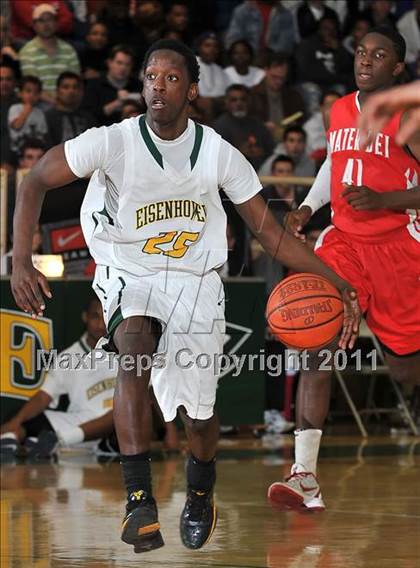 Thumbnail 2 in Eisenhower vs. Mater Dei (CIF SS Playoffs) photogallery.