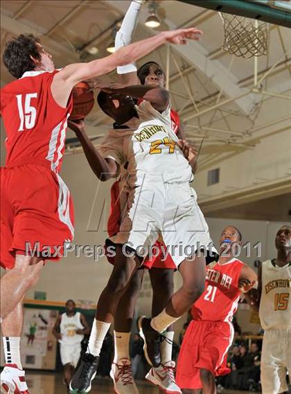 Thumbnail 1 in Eisenhower vs. Mater Dei (CIF SS Playoffs) photogallery.