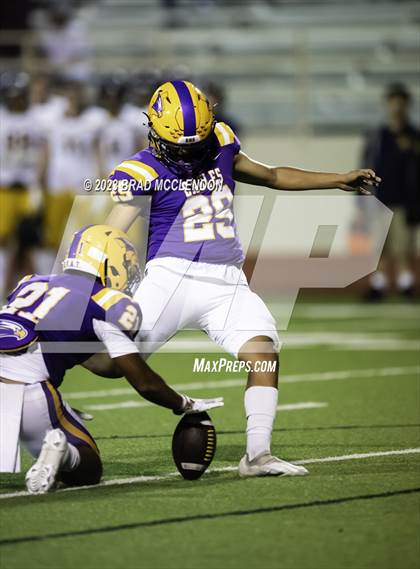 Thumbnail 3 in Highland Park vs Richardson photogallery.