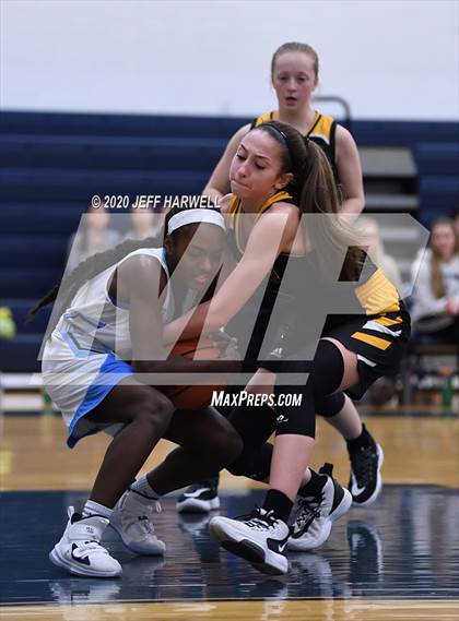 Thumbnail 1 in Garfield @ Rootstown photogallery.