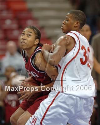 Thumbnail 2 in Laguna Creek vs. Vallejo (Section Playoffs) photogallery.