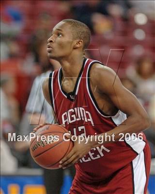 Thumbnail 2 in Laguna Creek vs. Vallejo (Section Playoffs) photogallery.