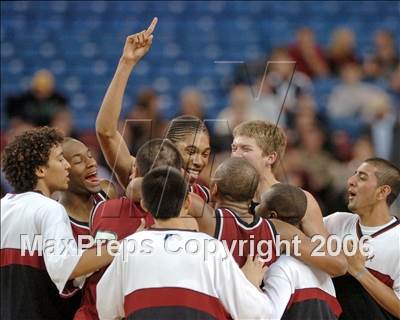 Thumbnail 2 in Laguna Creek vs. Vallejo (Section Playoffs) photogallery.