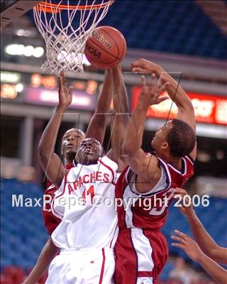 Thumbnail 2 in Laguna Creek vs. Vallejo (Section Playoffs) photogallery.